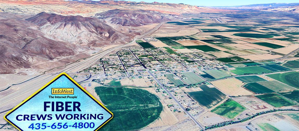 InfoWest fiber crews at work in the Elsinore valley